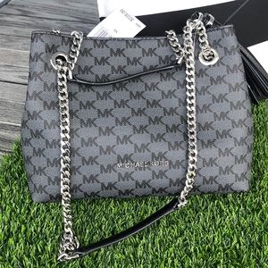 Michael Kors Jet set Messenger